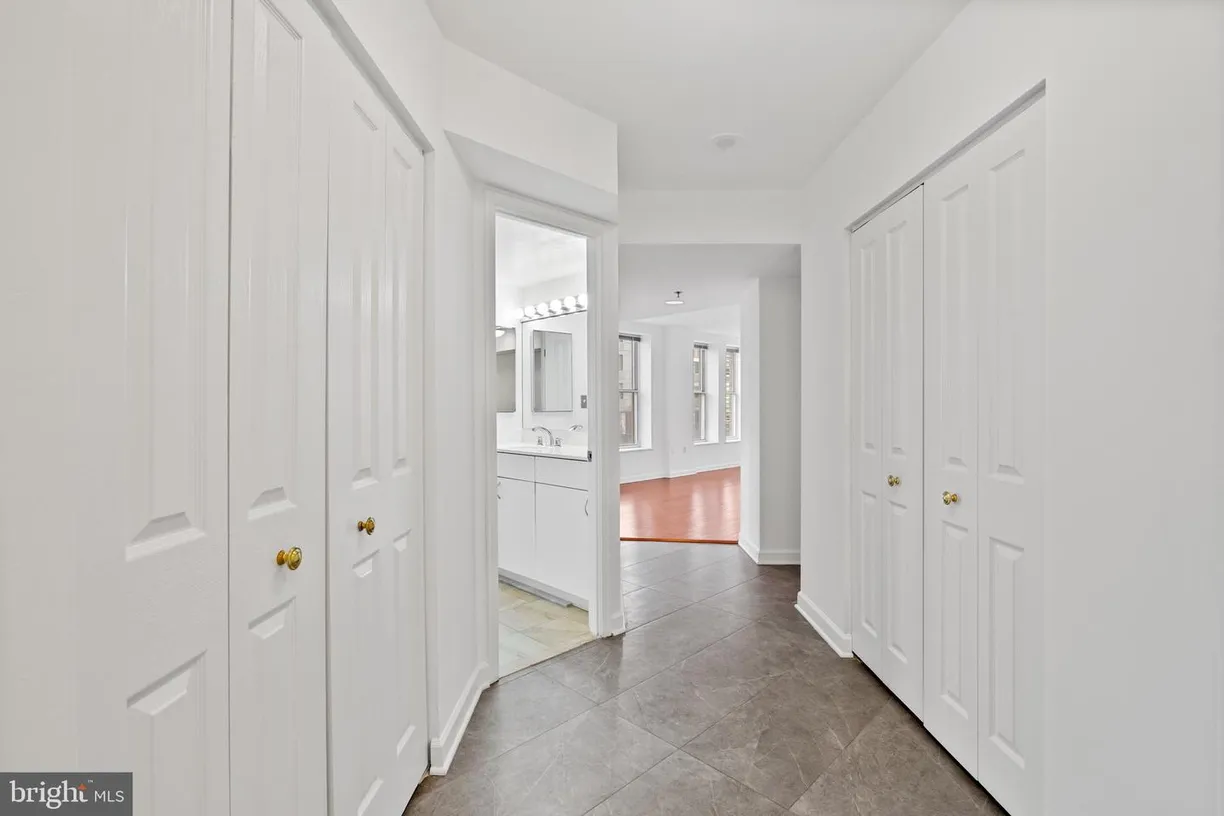 Washington Metro Area Real Estate | View 601 Pennsylvania Ave Nw, 212 | Listing