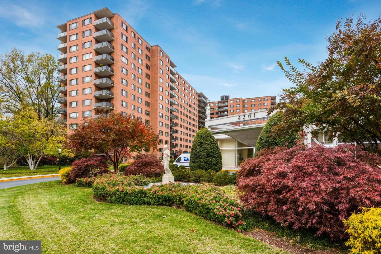 Washington Metro Area Real Estate | View 4201 Cathedral Ave Nw, 404w | 1 Bed, 1 Bath
