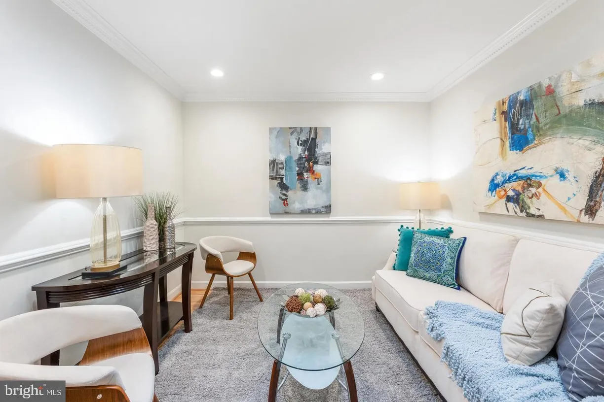Washington Metro Area Real Estate | View 1229 18th St Ne, 201 | Listing