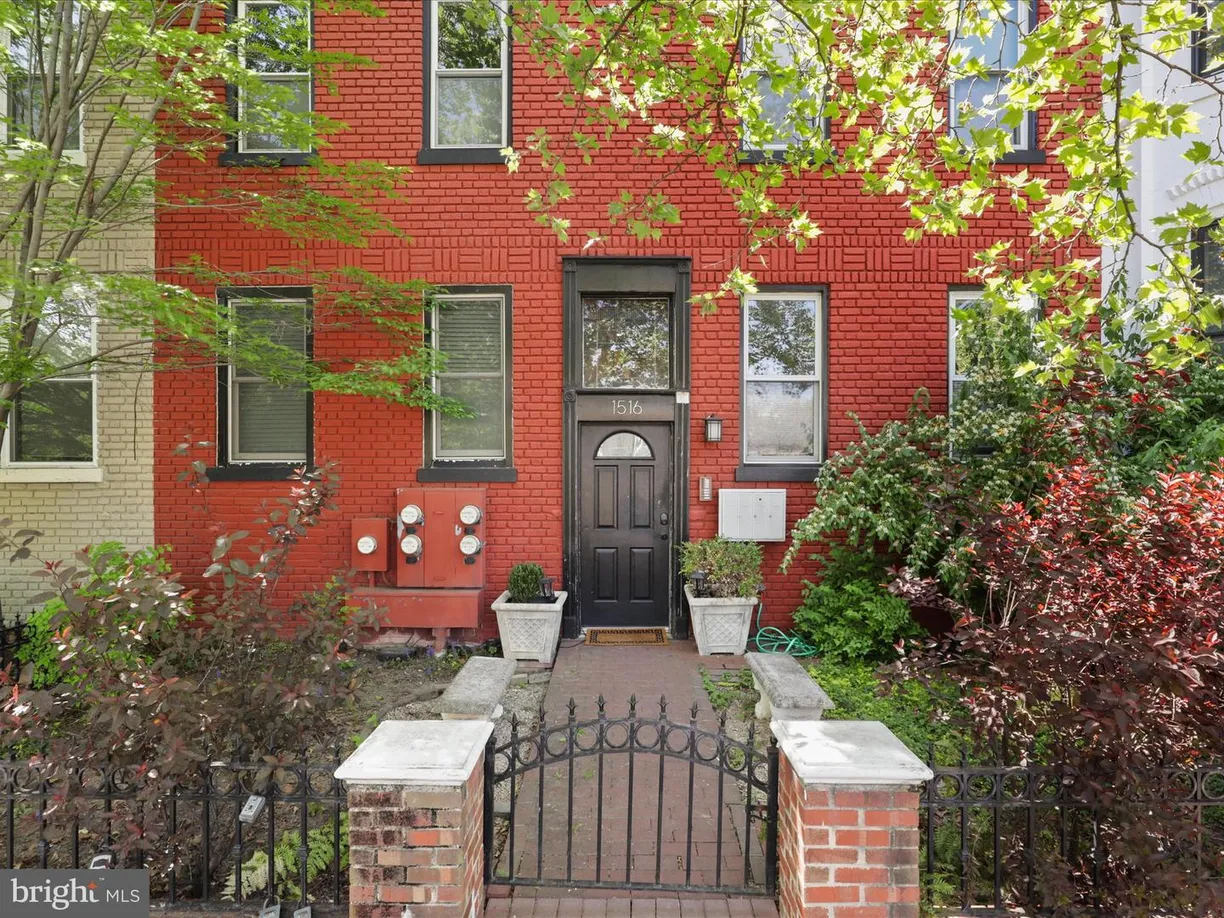Washington Metro Area Real Estate | View 1516 10th St Nw, 102 | 1 Bed, 1 Bath