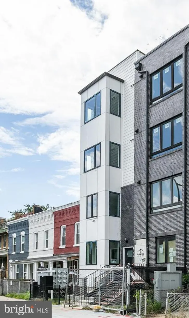 Washington Metro Area Real Estate | View 1732 Montello Ave Ne, 5 | 1 Bed