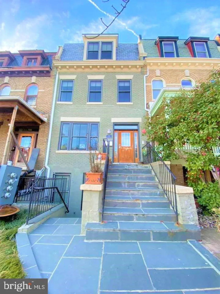 Washington Metro Area Real Estate | View 1202 Fairmont St Nw, 2 | 2 Beds