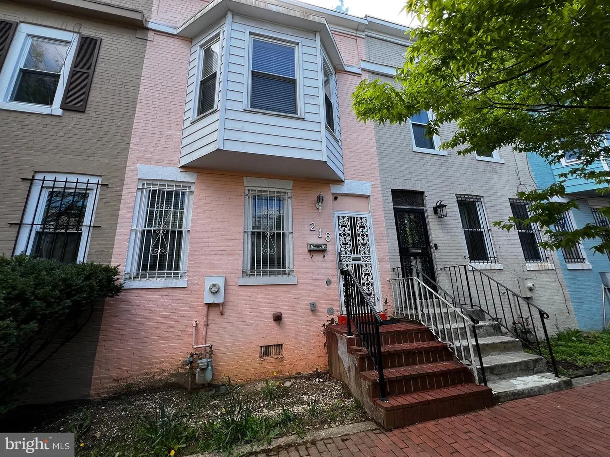 Washington Metro Area Real Estate | View 216 Bates St Nw | 3 Beds, 1 Bath