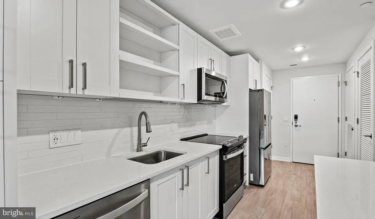 Washington Metro Area Real Estate | View 4000 Wisconsin Ave Nw, 1b-4k-541 | 1 Bed