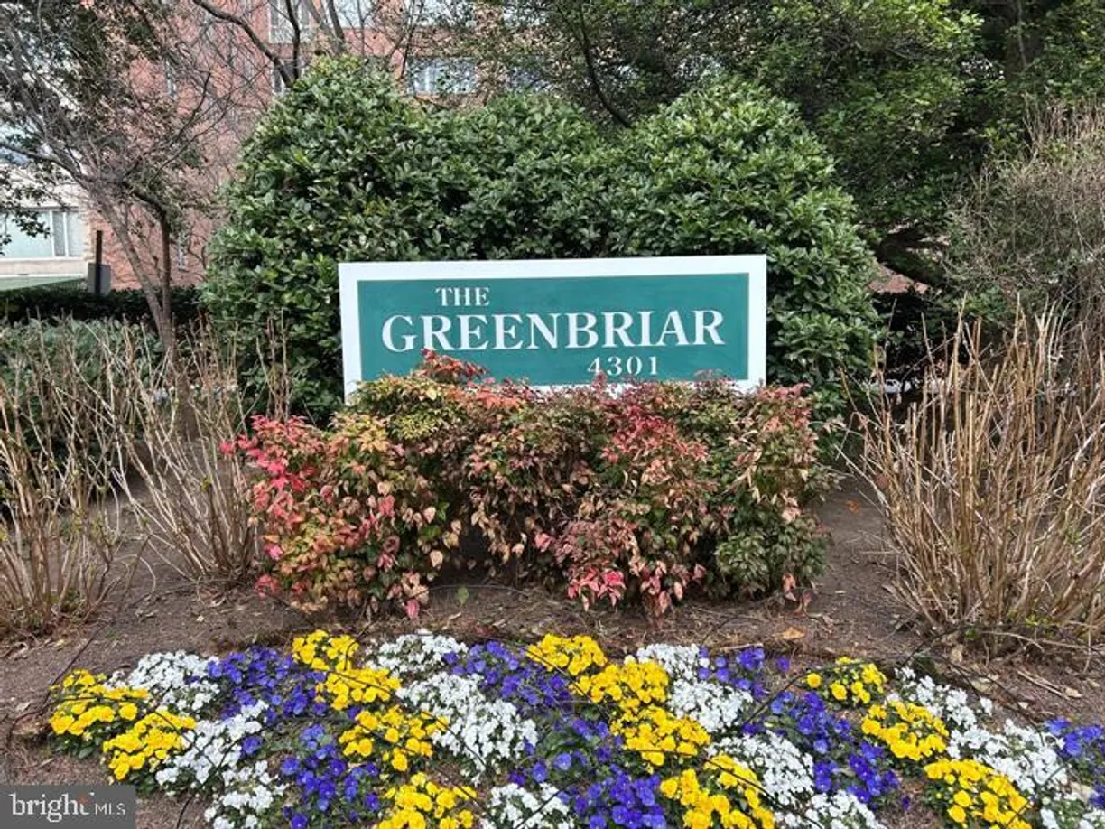Washington Metro Area Real Estate | View 4301 Massachusetts Ave Nw, 2005 | 3 Beds, 2 Baths