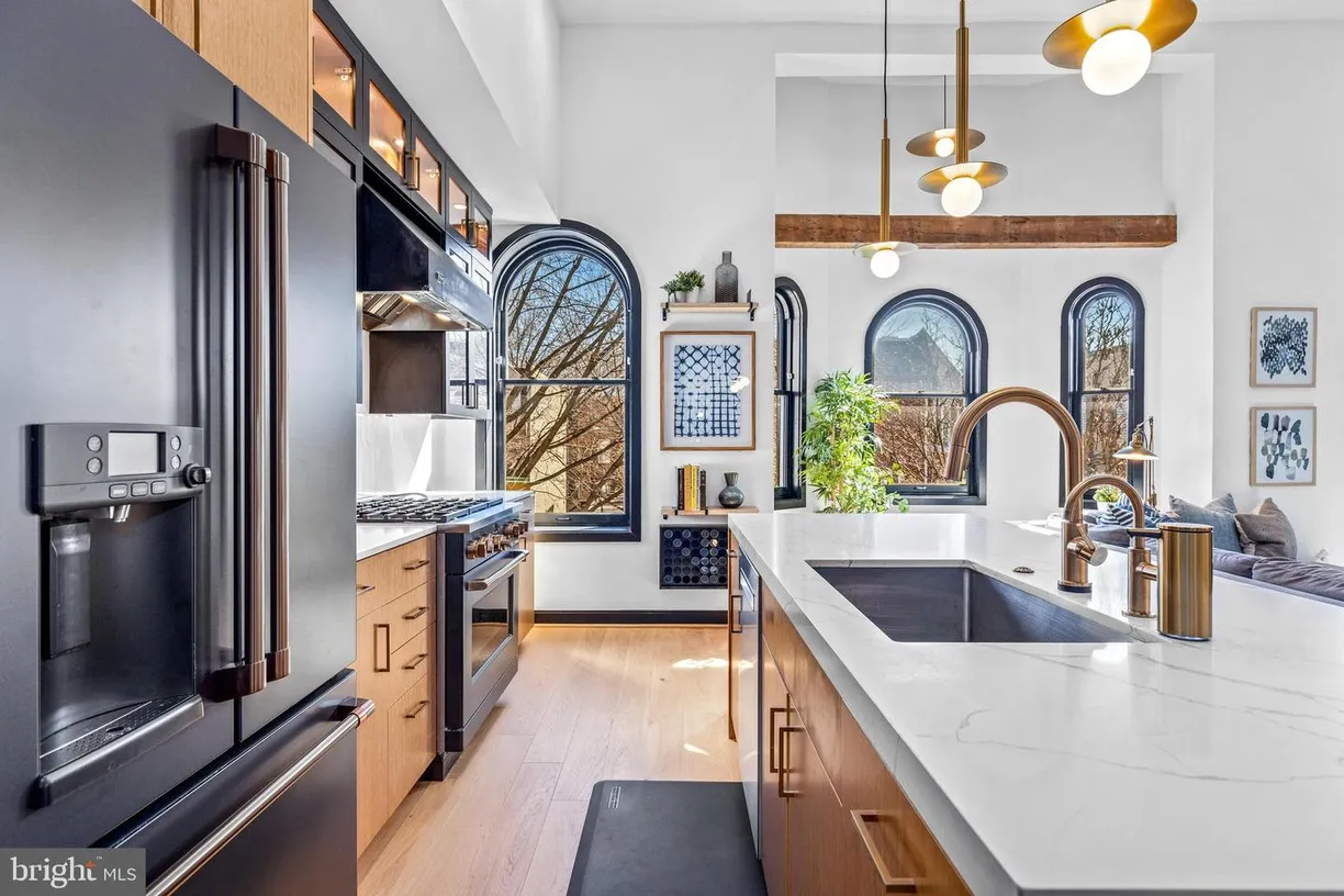 Washington Metro Area Real Estate | View 1402 12th St Nw, 9 | 2 Beds, 2 Baths