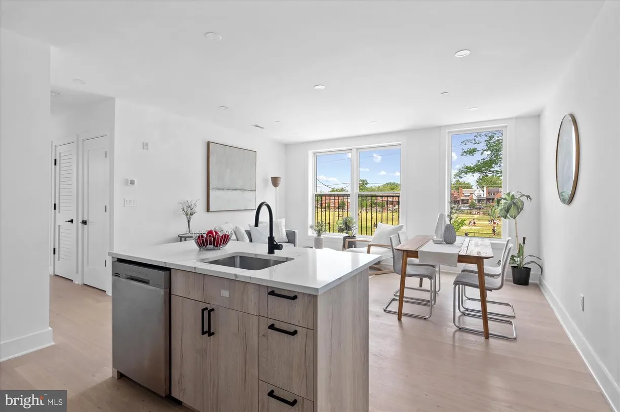 Washington Metro Area Real Estate | View 232 Hamilton St Nw, ph-7 | Listing