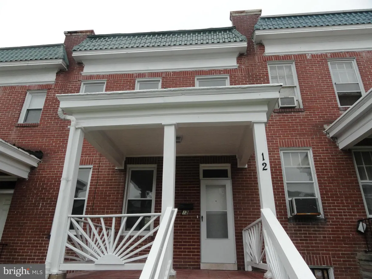 Washington Metro Area Real Estate | View 12 S Tremont Rd | 4 Beds, 1 Bath