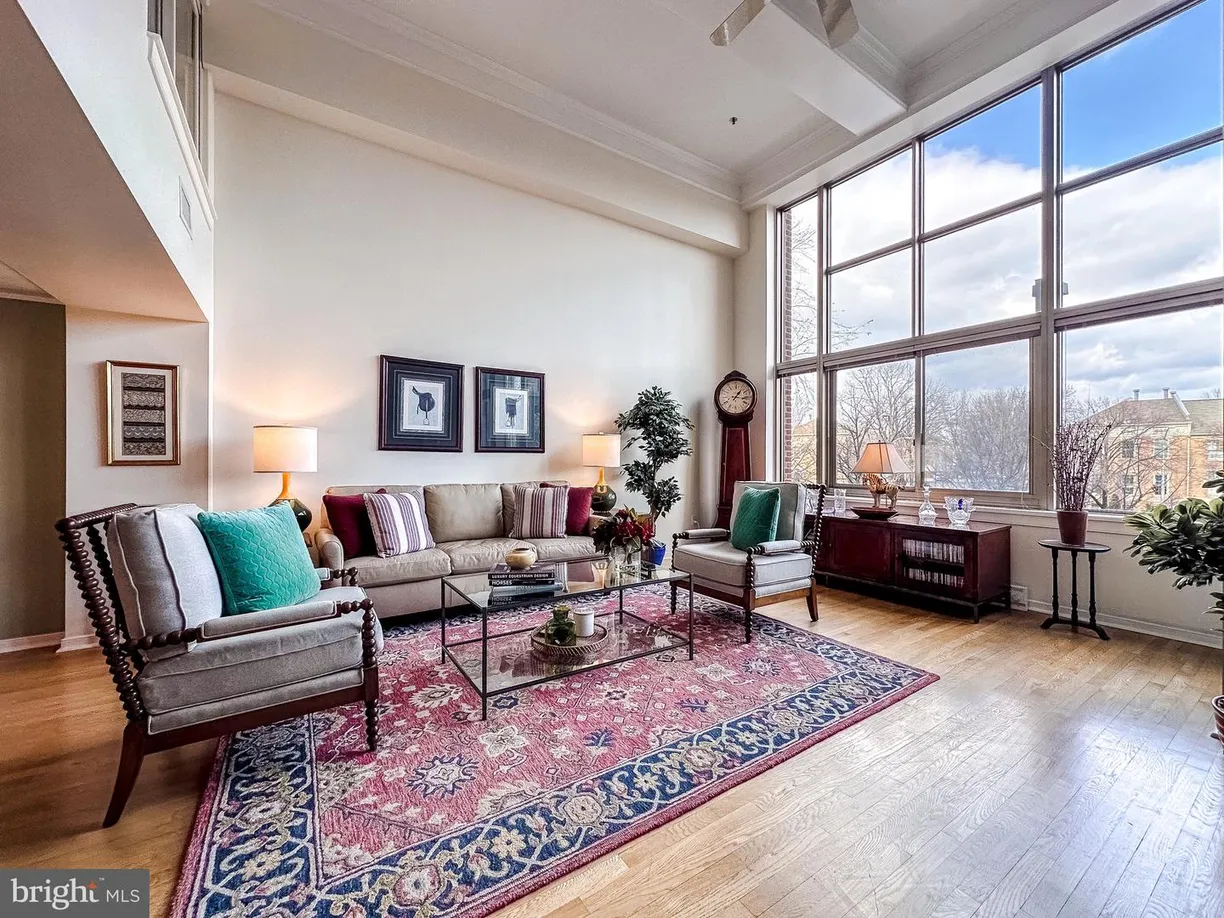 Washington Metro Area Real Estate | View 2901 Boston St, 208 | Listing