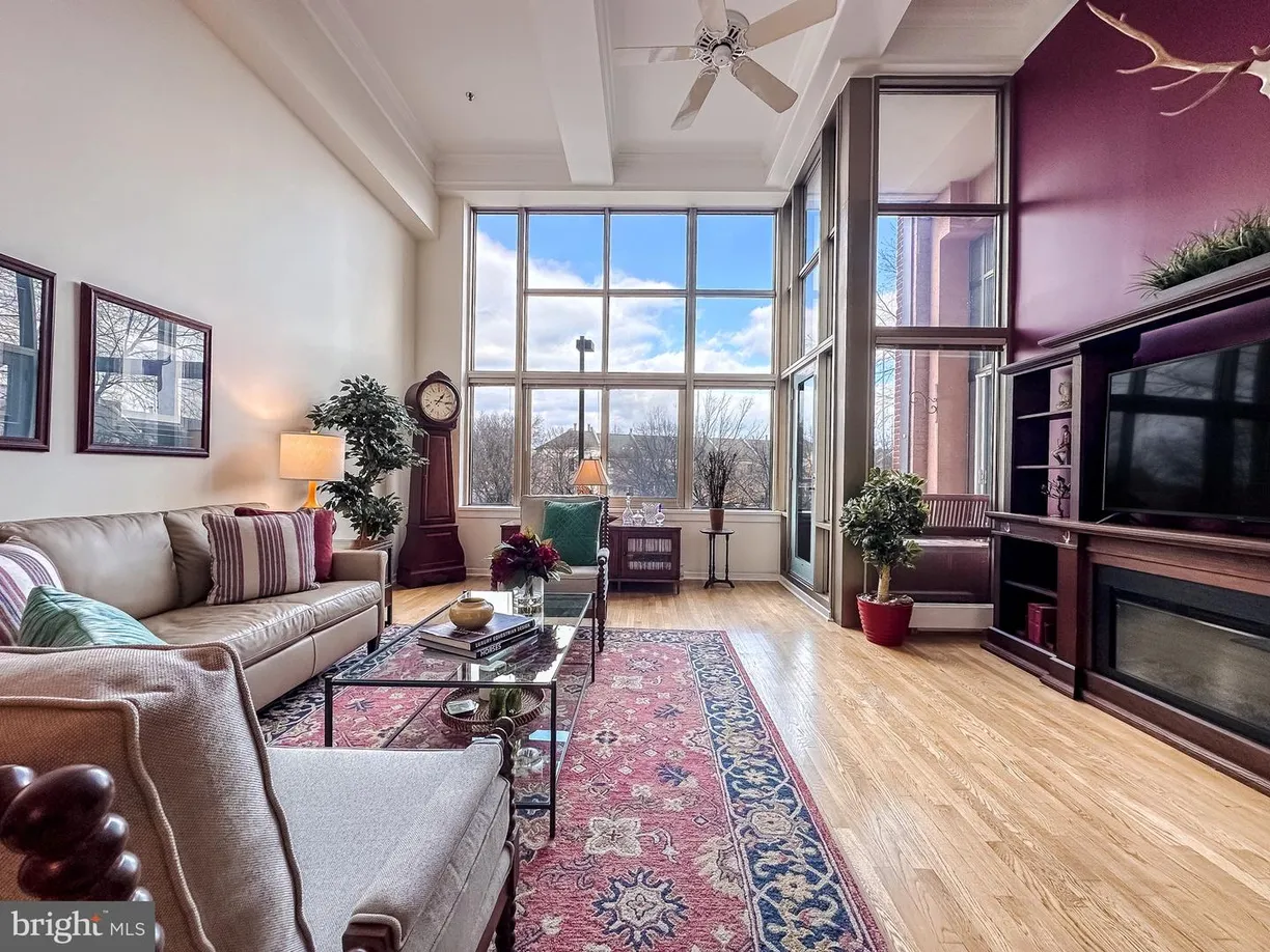Washington Metro Area Real Estate | View 2901 Boston St, 208 | Listing