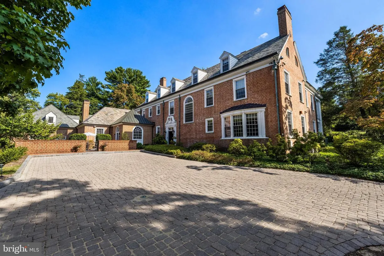 Washington Metro Area Real Estate | View 20 Blythewood Rd | 6 Beds, 5 Baths