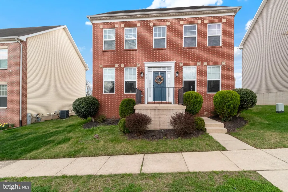 Washington Metro Area Real Estate | View 5507 Frankford Estates Dr | 5 Beds, 3 Baths