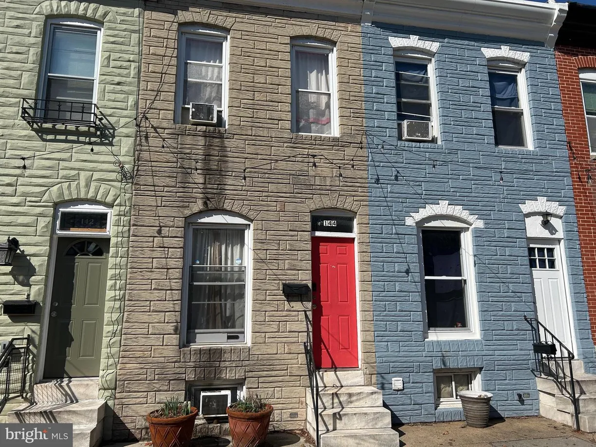 Washington Metro Area Real Estate | View 144 N Ellwood Ave | Listing