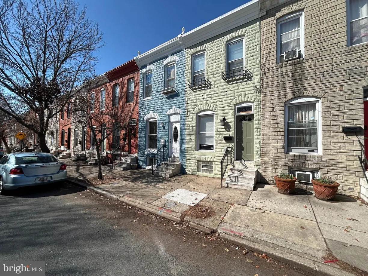 Washington Metro Area Real Estate | View 144 N Ellwood Ave | Listing