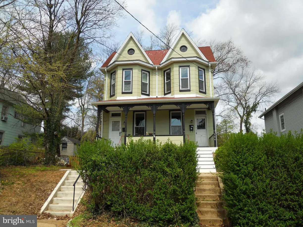 Washington Metro Area Real Estate | View 306 W Cold Spring Ln | 2 Beds