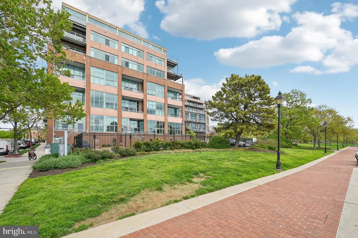 Washington Metro Area Real Estate | View 2901 Boston St, 604 | Listing