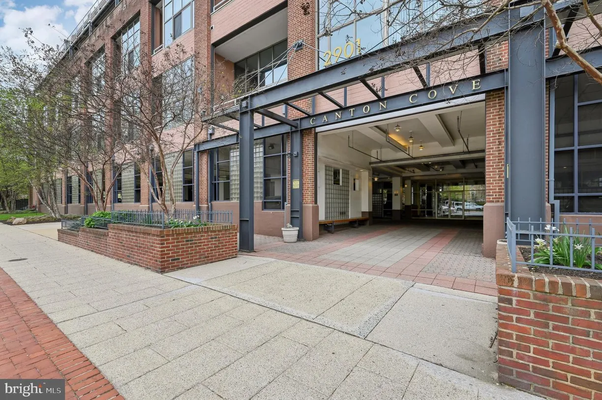 Washington Metro Area Real Estate | View 2901 Boston St, 604 | Listing