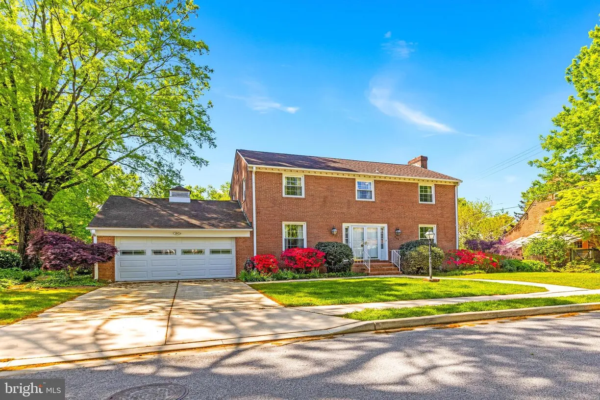 Washington Metro Area Real Estate | View 803 Stoneleigh Rd | 4 Beds, 2 Baths
