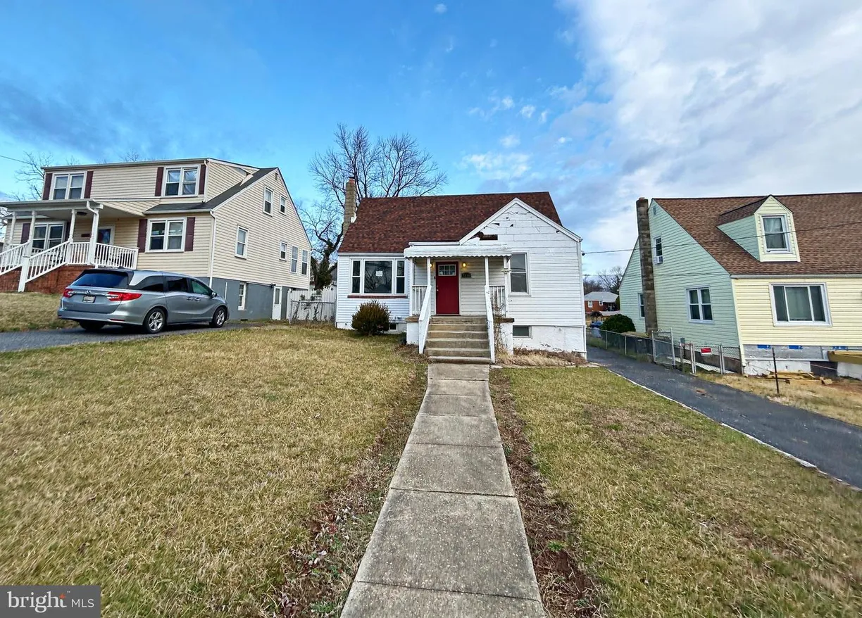 Washington Metro Area Real Estate | View 7916 Underhill Rd | 3 Beds, 3 Baths