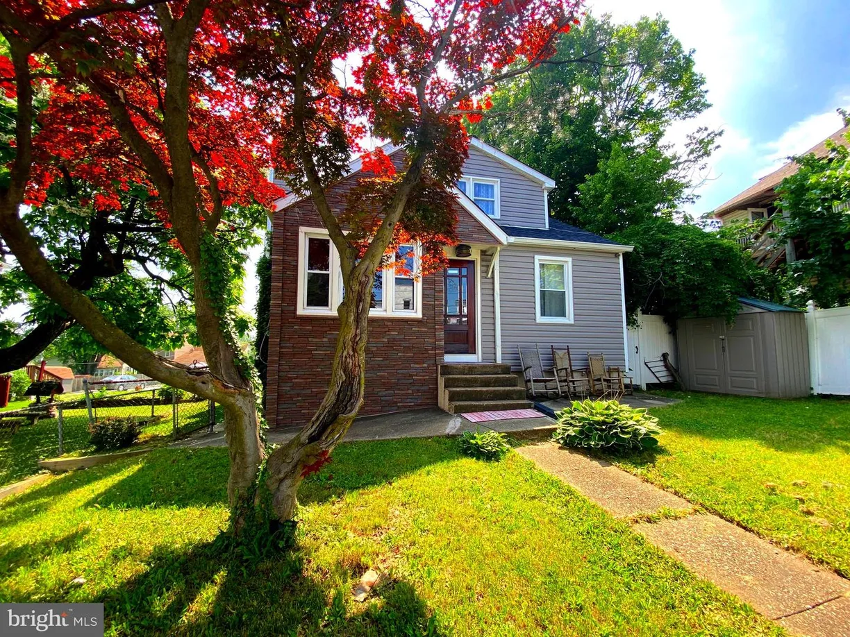 Washington Metro Area Real Estate | View 3611 Annapolis Rd | 4 Beds