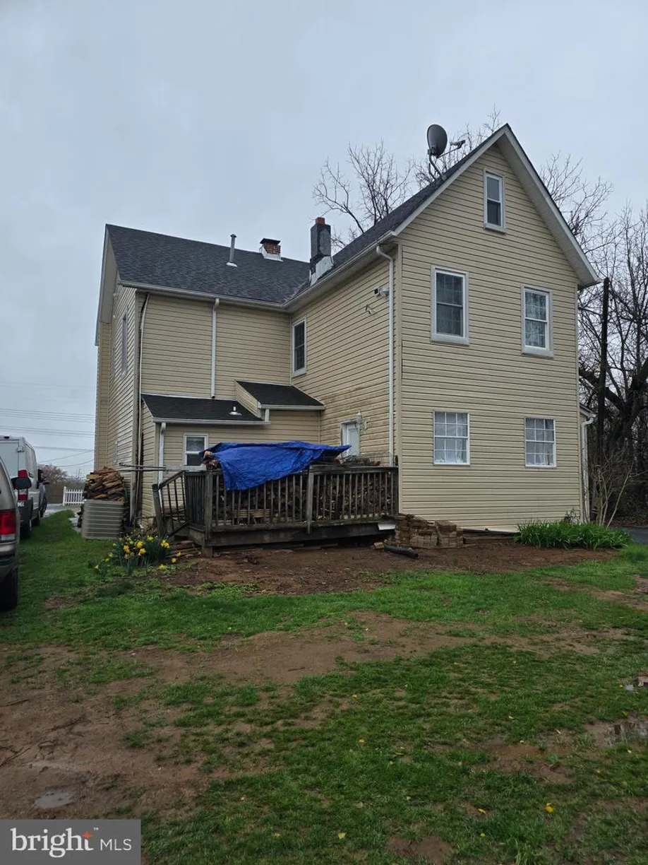 Washington Metro Area Real Estate | View 201 Mccormick Ave | Listing