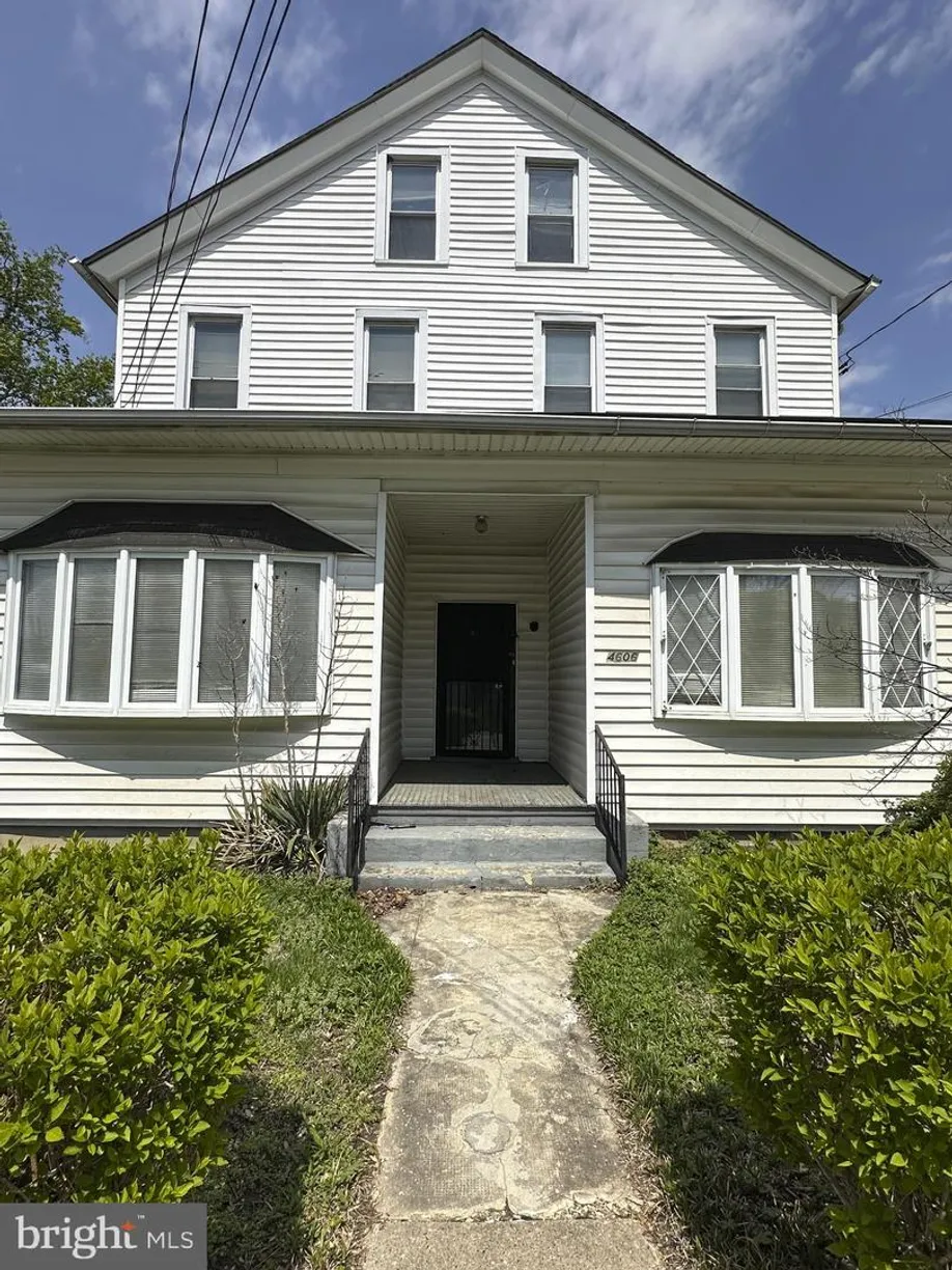 Washington Metro Area Real Estate | View 4606 Ridge Ave | 6 Beds