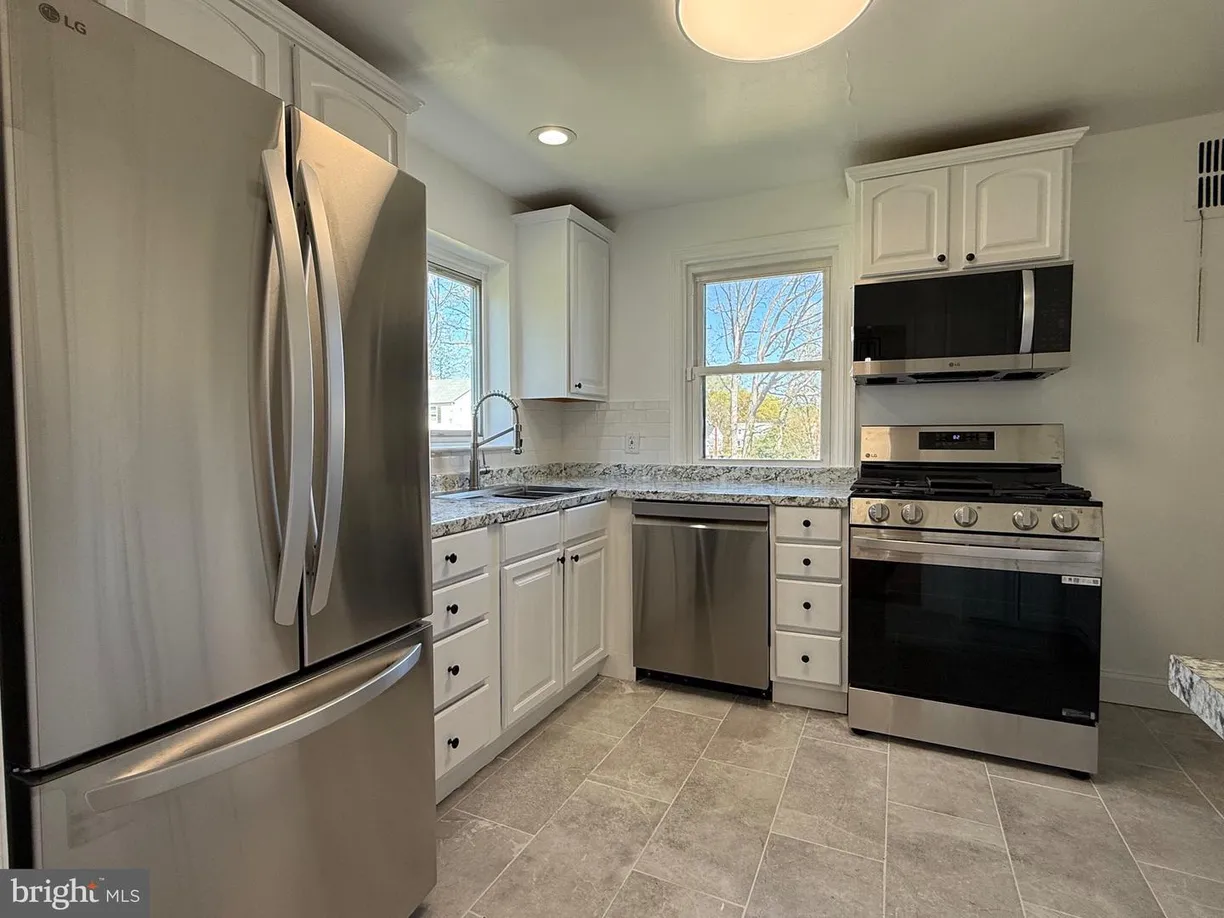 Washington Metro Area Real Estate | View 6134 Marglenn Ave | 3 Beds, 2 Baths