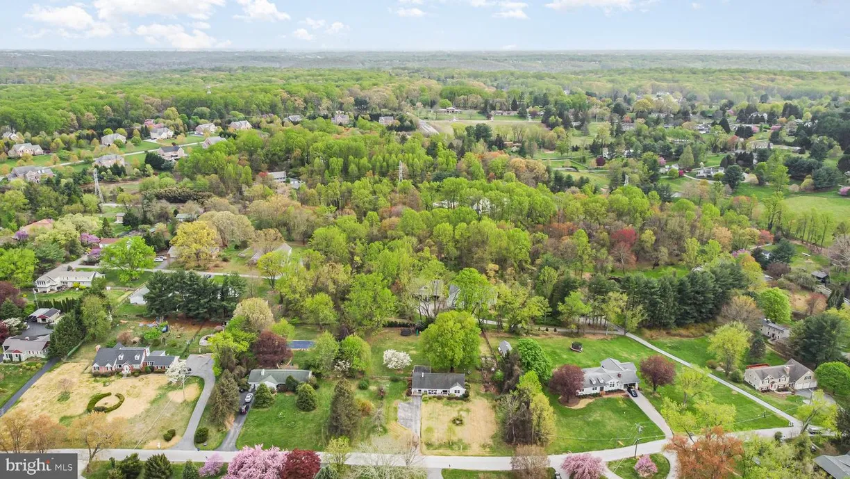 Washington Metro Area Real Estate | View 1119 Greenway Rd | Listing