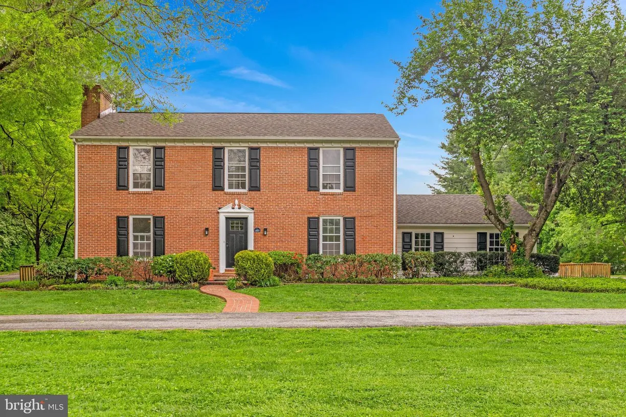Washington Metro Area Real Estate | View 1807 Thornton Ridge Rd | 5 Beds, 4 Baths