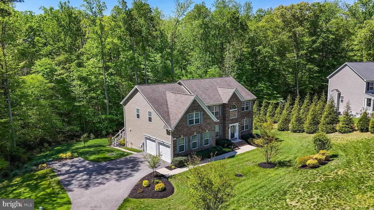Washington Metro Area Real Estate | View 212 Saint Agnes Ct | 4 Beds, 3 Baths