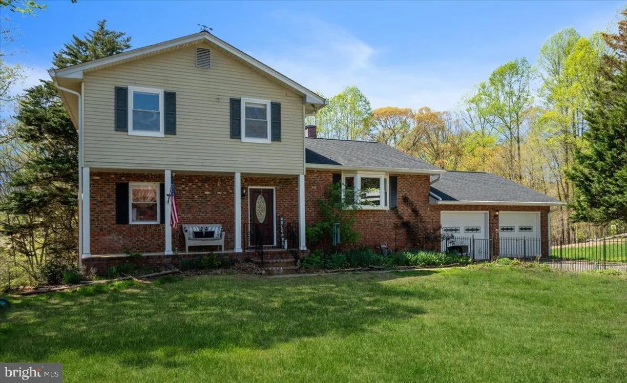 Washington Metro Area Real Estate | View 5650 Warren Dr | Listing