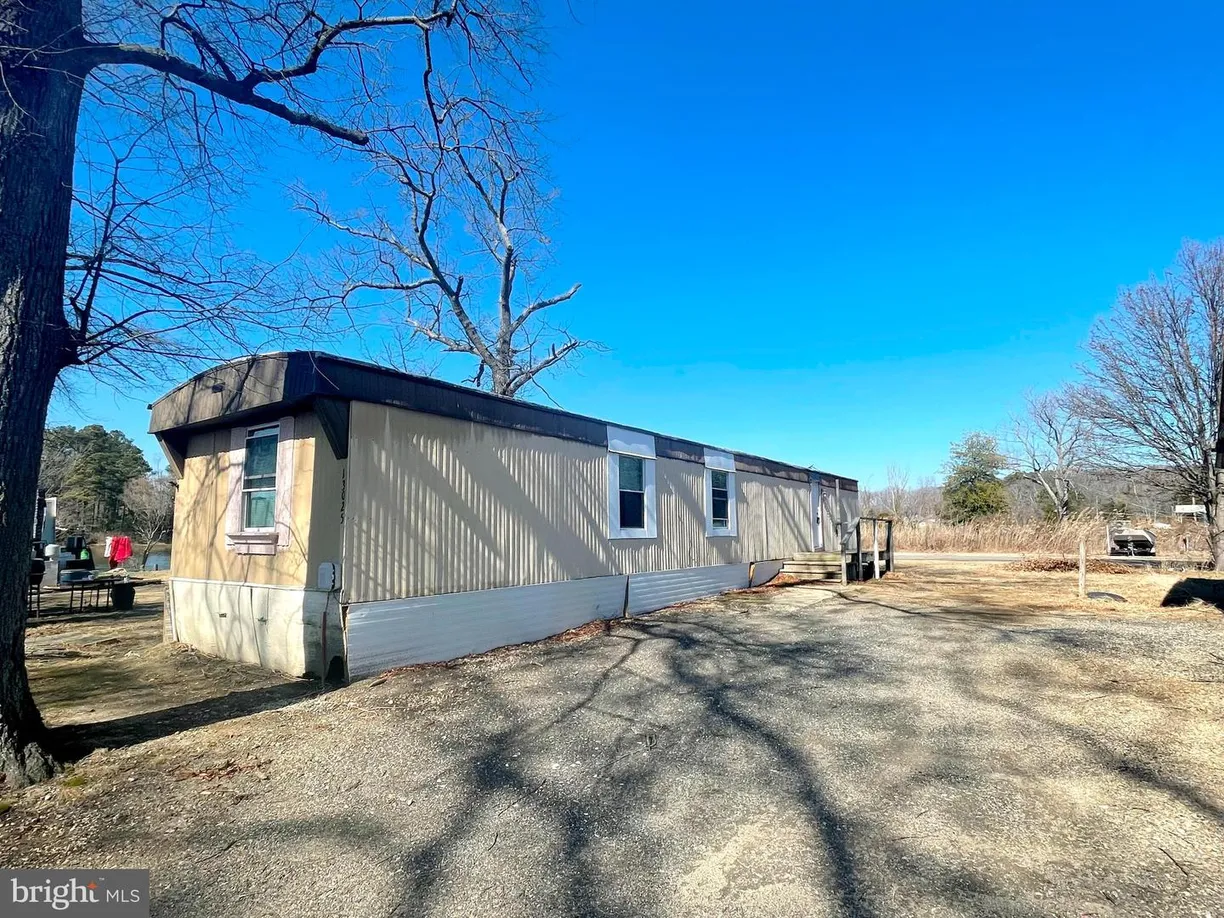 Washington Metro Area Real Estate | View 13025 Neale Sound Marina Place | 3 Beds