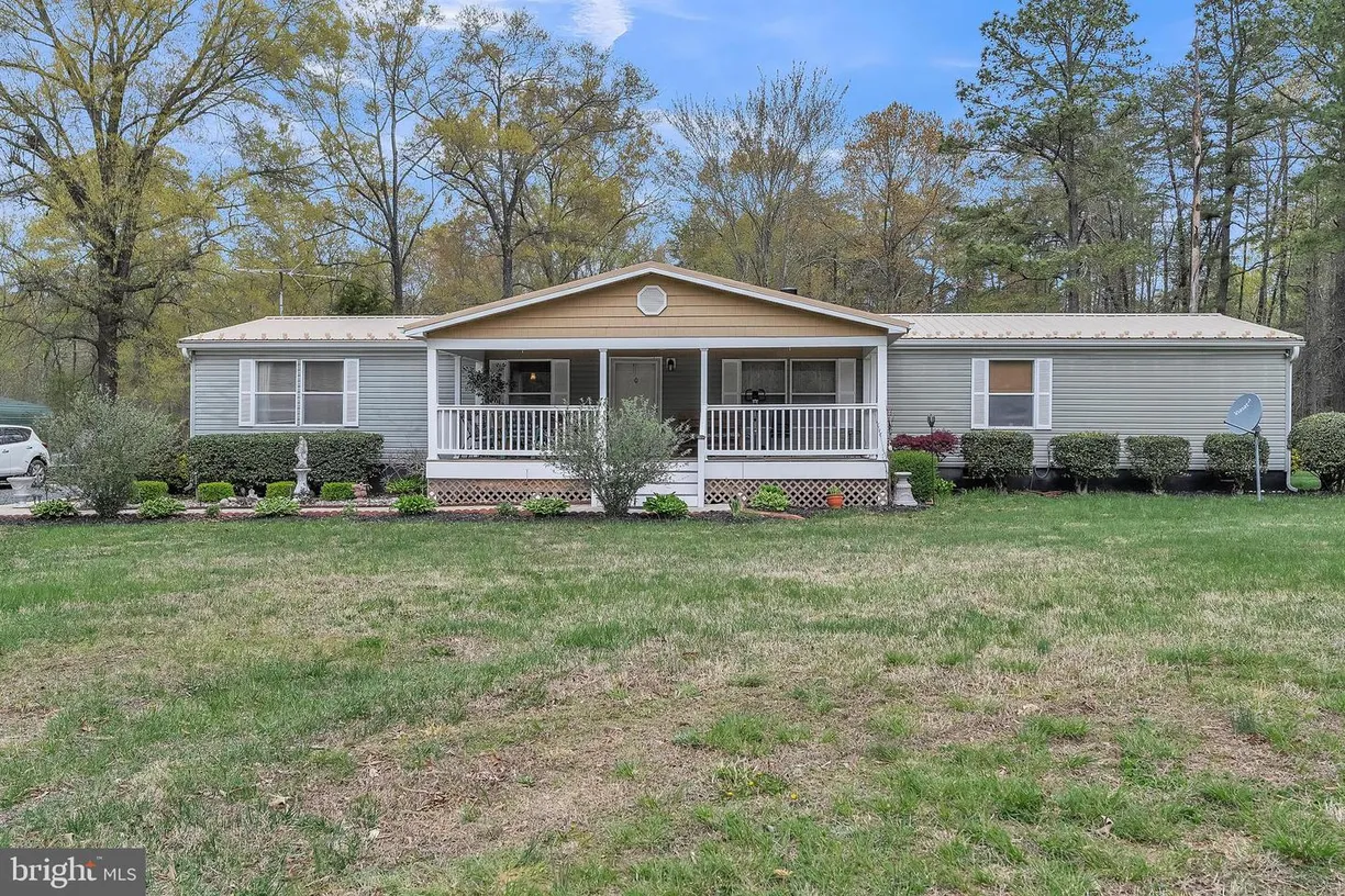 Washington Metro Area Real Estate | View  | 4 Beds, 2 Baths