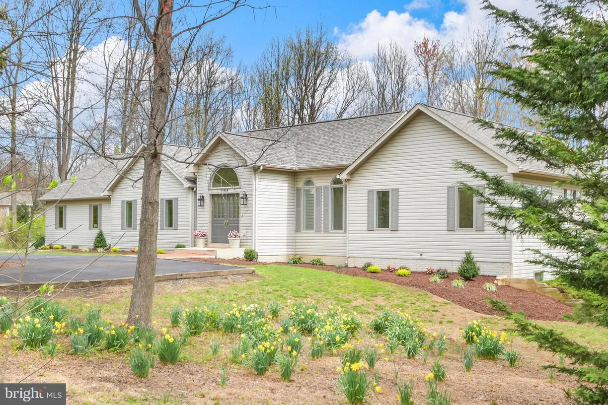 Washington Metro Area Real Estate | View 8326 Edgewood Church Rd | 4 Beds, 3 Baths
