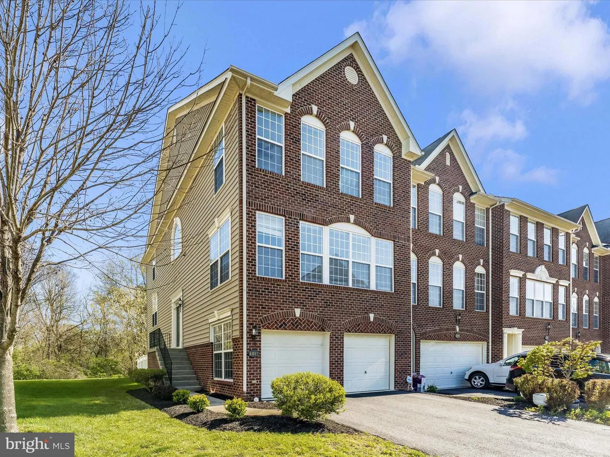 Washington Metro Area Real Estate | View 5027 Wesley Sq | 3 Beds, 2 Baths