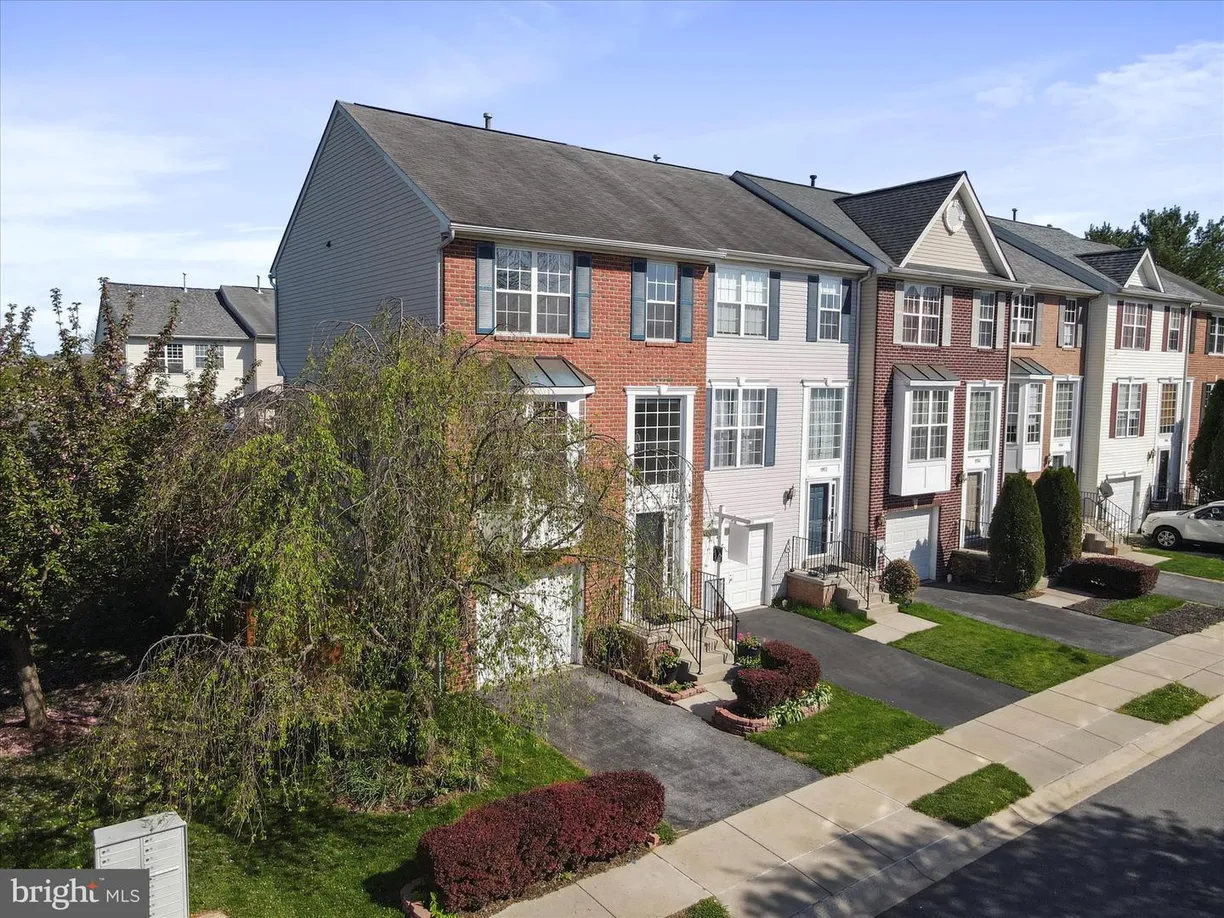 Washington Metro Area Real Estate | View 1954 Crossing Stone Ct | Listing