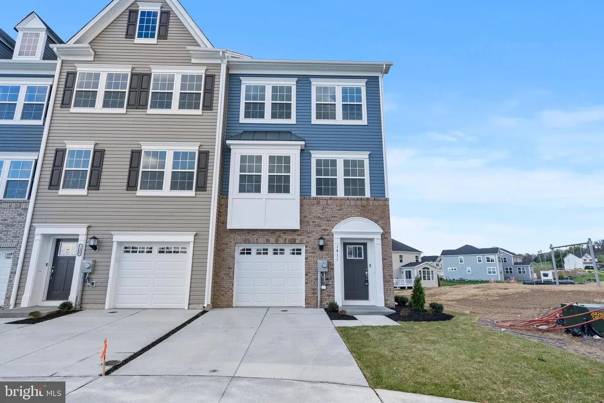 Washington Metro Area Real Estate | View 1425 Clingmans Dome Dr | 3 Beds