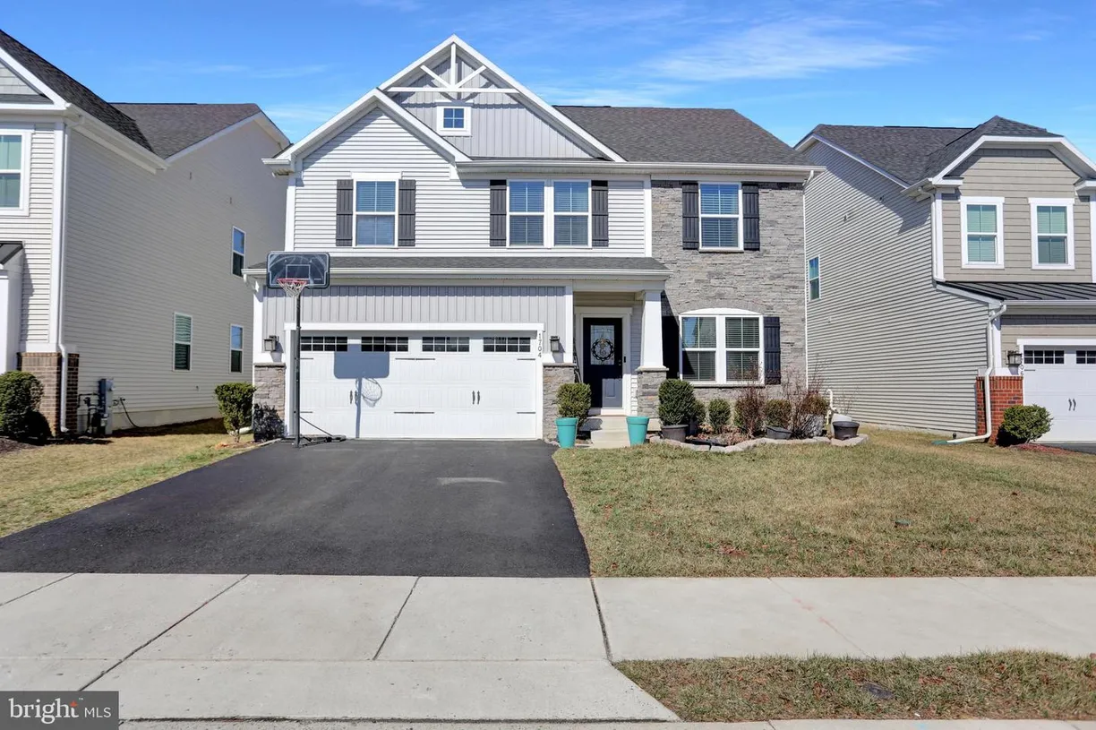 Washington Metro Area Real Estate | View 1704 Scenic Manor Dr | 4 Beds, 2 Baths