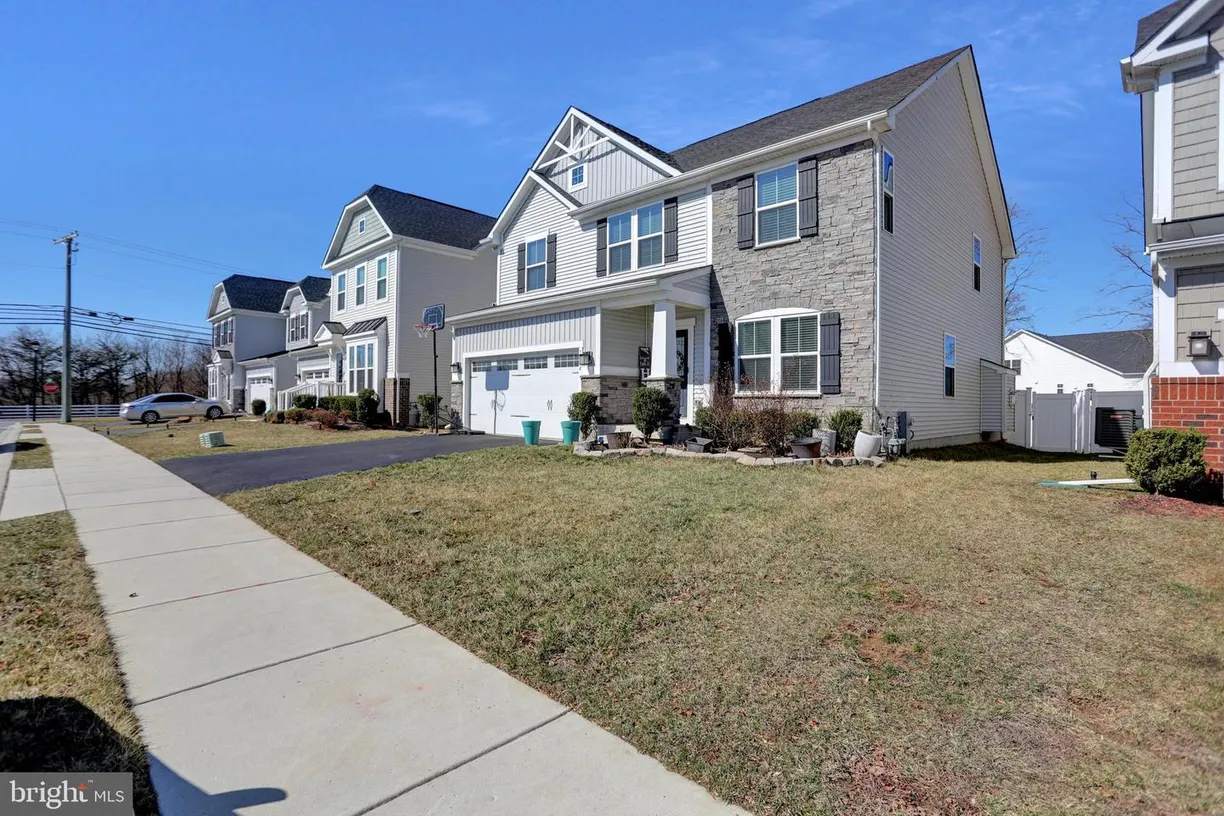 Washington Metro Area Real Estate | View 1704 Scenic Manor Dr | Listing