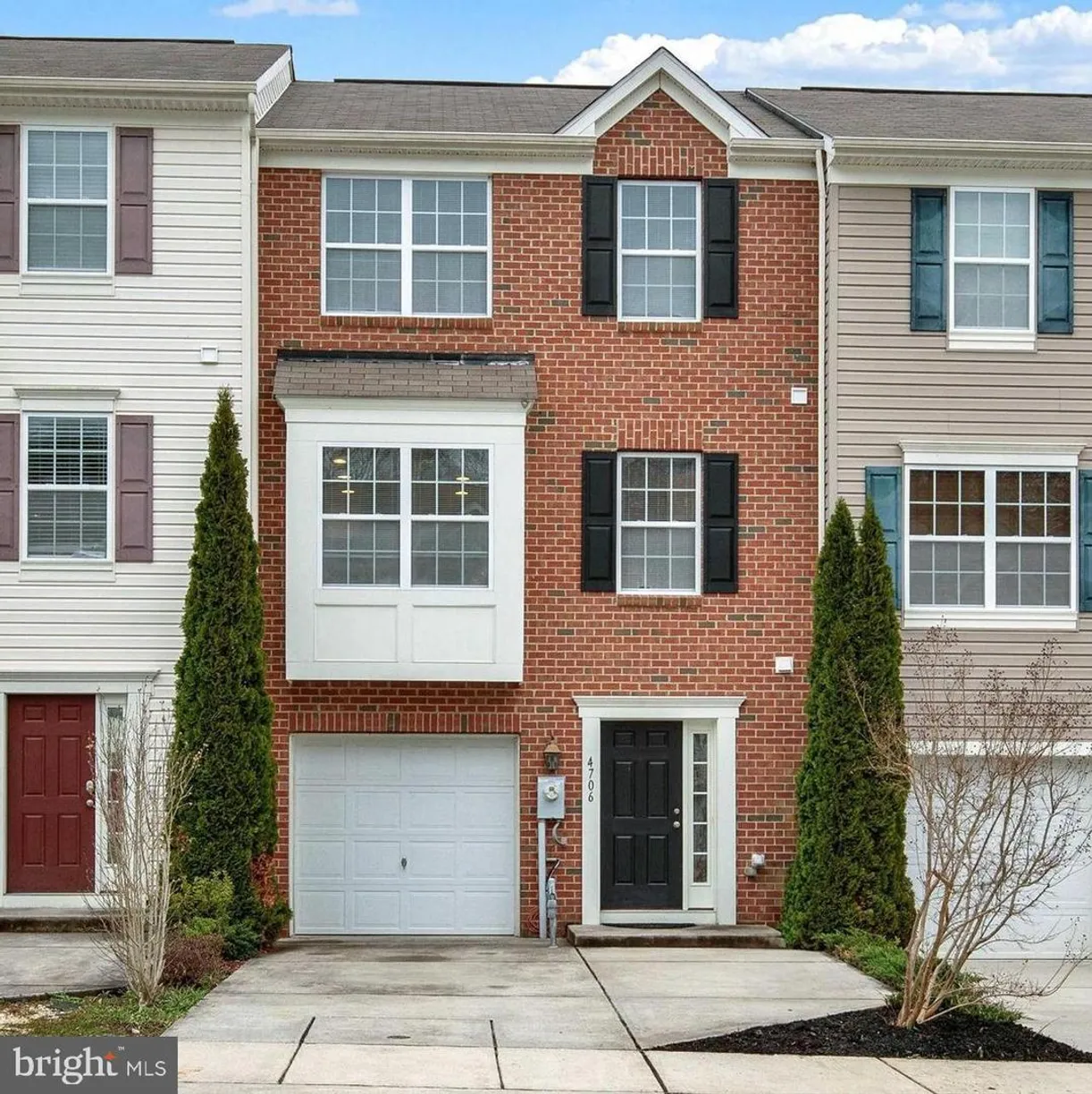 Washington Metro Area Real Estate | View 4706 Wineleaf Ln | 3 Beds