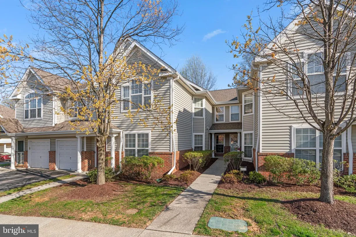Washington Metro Area Real Estate | View 6225 Wild Swan Way, 102 | 2 Beds, 2 Baths