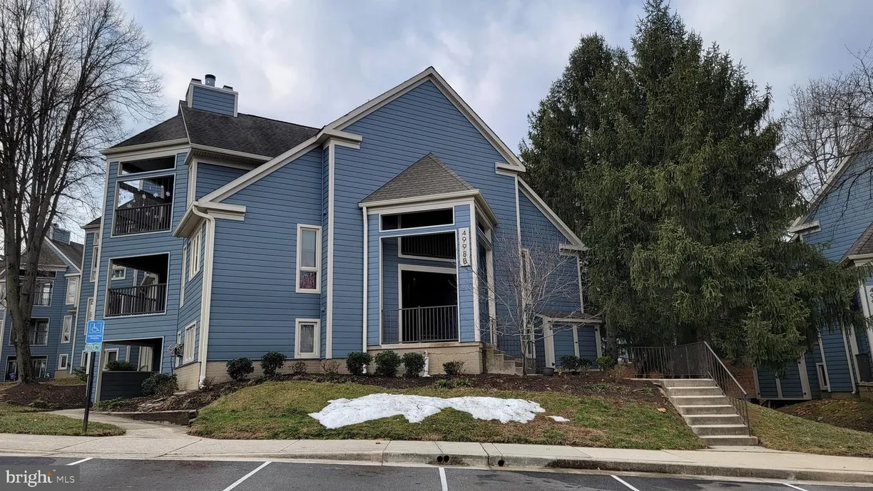 Washington Metro Area Real Estate | View 4998 Dorsey Hall Dr, b4 | 2 Beds