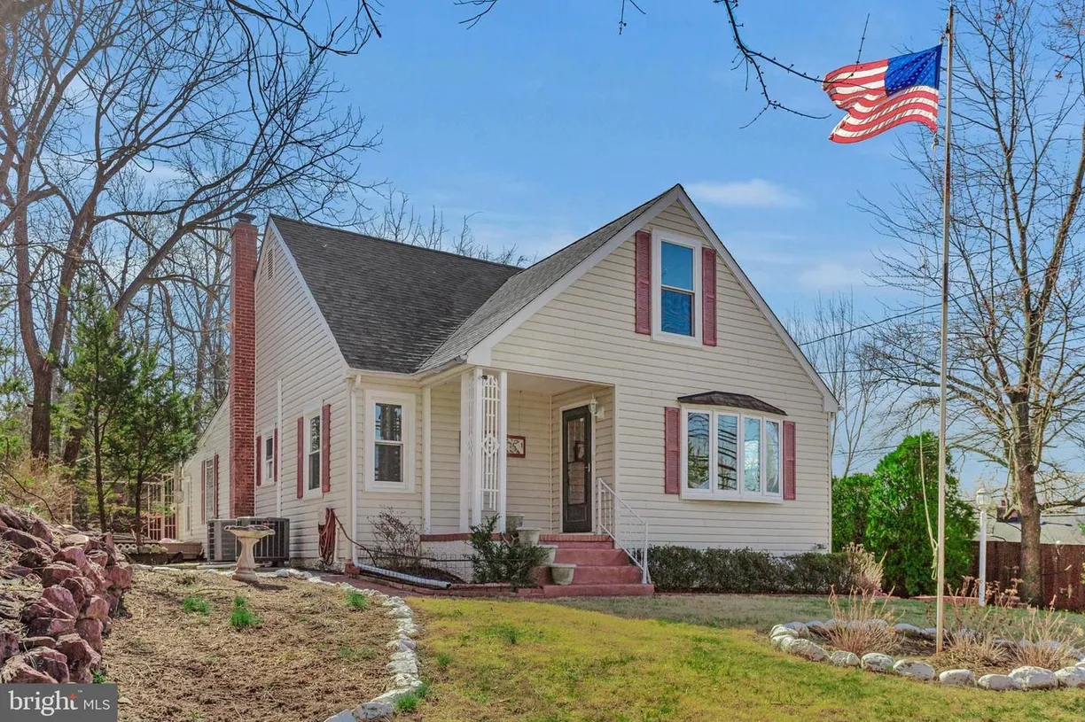 Washington Metro Area Real Estate | View 6319 Old Washington Rd | 3 Beds, 2 Baths