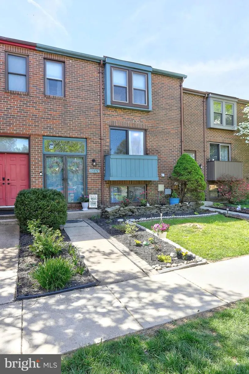 Washington Metro Area Real Estate | View 6632 Waning Moon Way | 4 Beds, 3 Baths