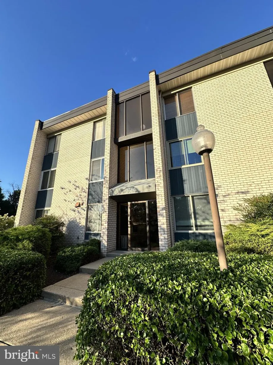 Washington Metro Area Real Estate | View 2519 Baltimore Rd, 6 | 2 Beds, 1 Bath