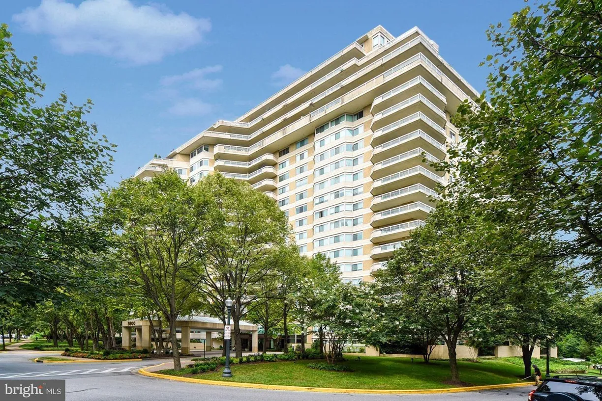 Washington Metro Area Real Estate | View 5600 Wisconsin Ave, ph-17c | 2 Beds, 2 Baths