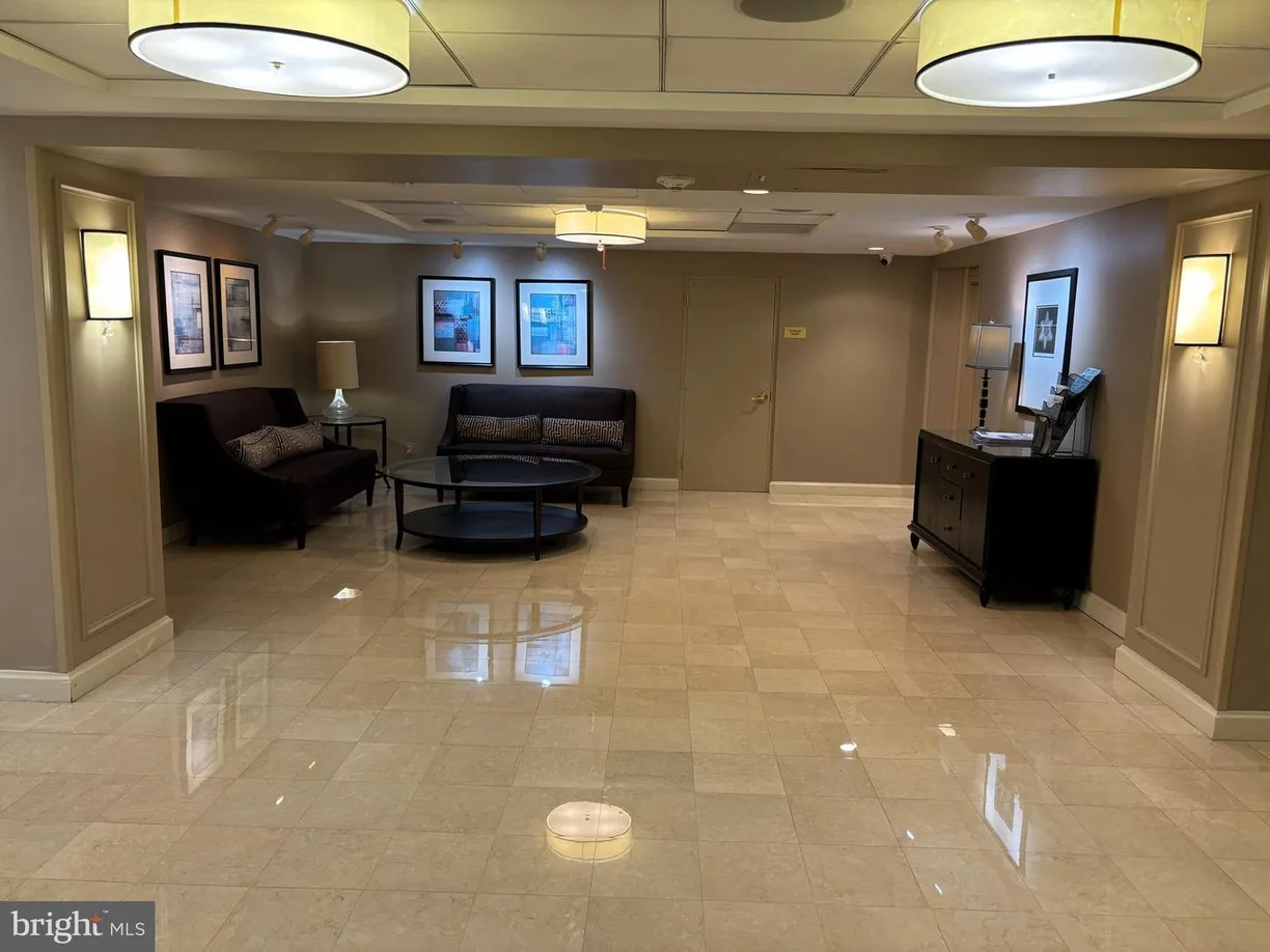 Washington Metro Area Real Estate | View 4601 N Park Ave, 909 | 1 Bed, 1 Bath