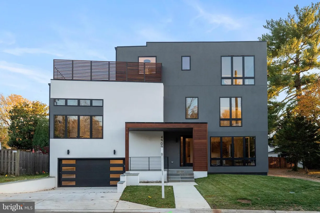 Washington Metro Area Real Estate | View 4902 Greenway Dr | 6 Beds, 6 Baths