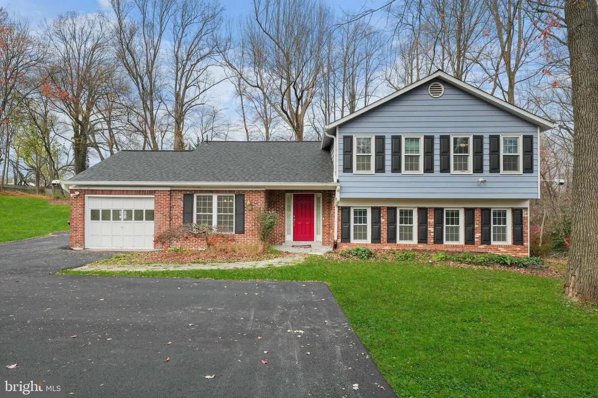 Washington Metro Area Real Estate | View 1212 Rainbow Dr | 5 Beds