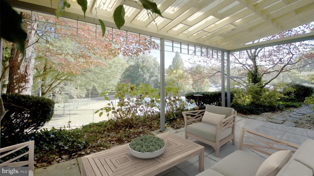 Washington Metro Area Real Estate | View 10201 Grosvenor, 112 | 2 Beds, 1 Bath